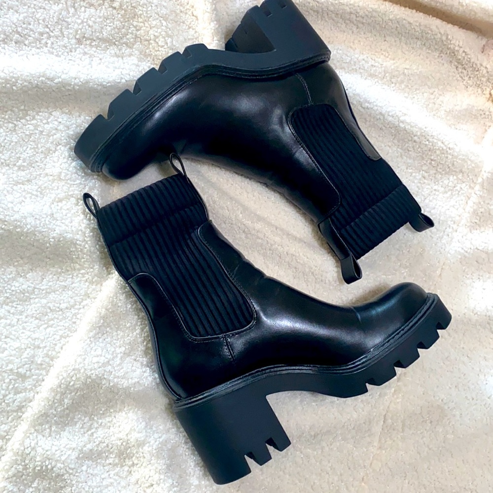 Zara Black ankle boots